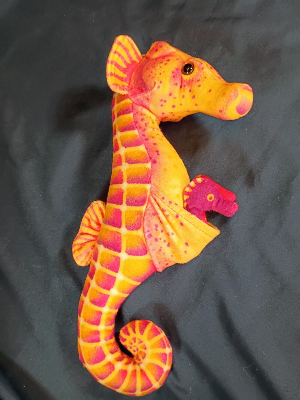 Wild Republic Seahorse Dad w/ 3 Babies 11.5" Plush Orange Pink Yellow